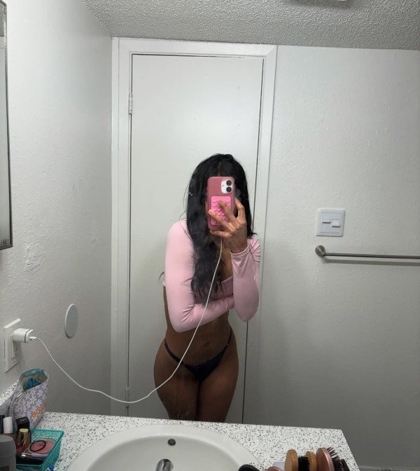 Nueva Jovencita recién llegada de Venezuela Bilbao FIESTERA A TOPE