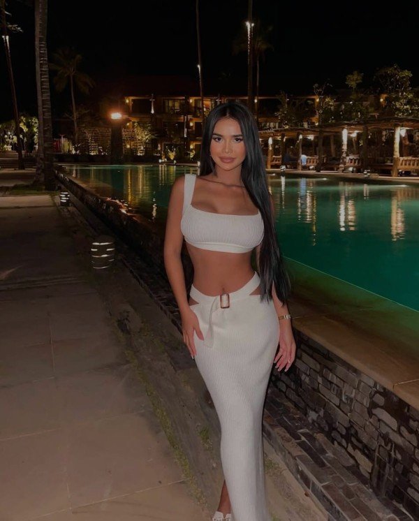 Salidas 24 h outcall 24 h white party