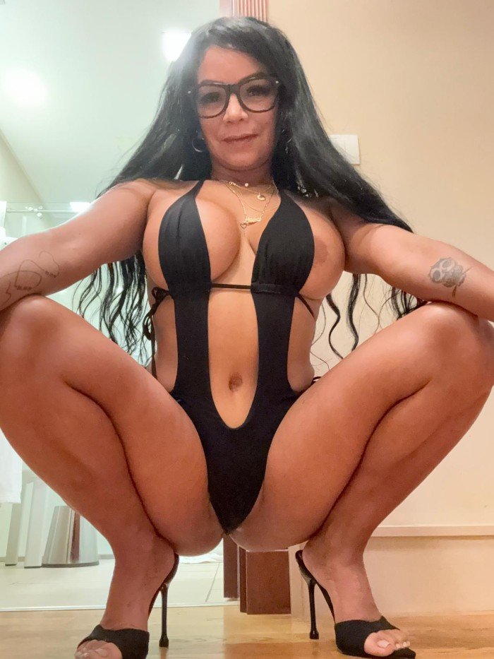 CON GANAS DE FIESTA Y MUCHO PLACER MI AMOR