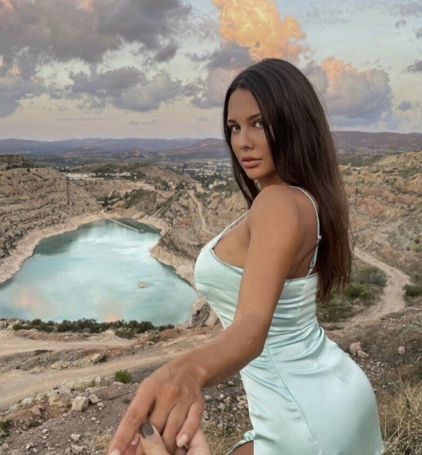 ELIZABETH ****NUEVA CHICA ***UCRANIANA