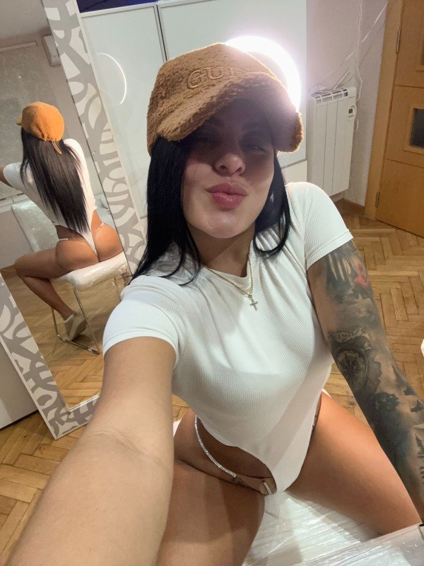 SARA. LAS AMERICAS SEXY Y COMPLACIENTE, QUIERES? HAGO TODO TODITO!!