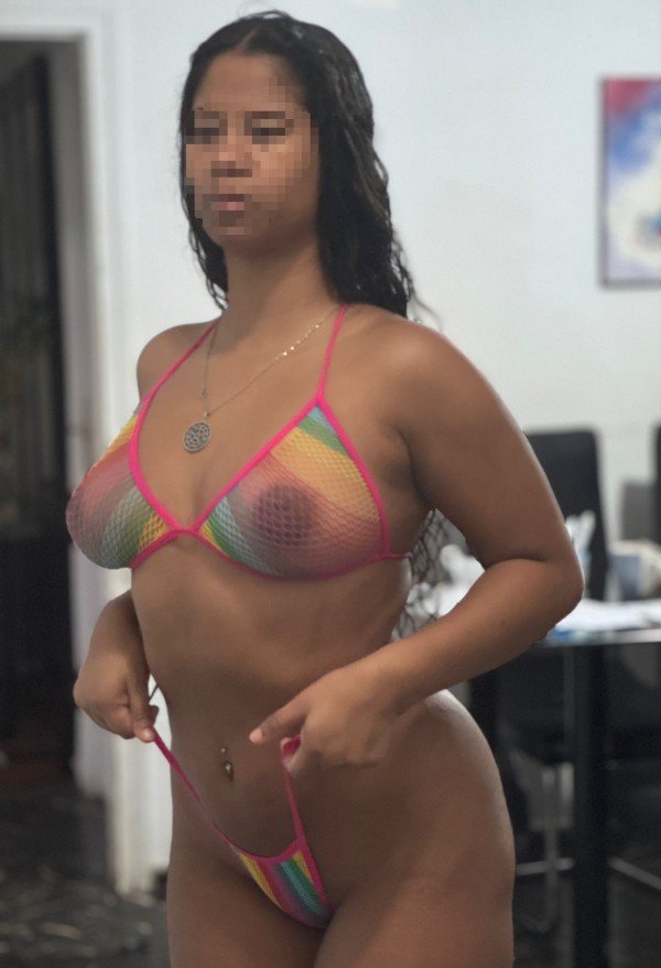 HOLA SOY LESLY CHICA COMPLACIENTE Y ENCANTADORA NUEVA EN TU ZONA