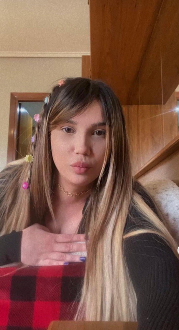 Dulce y cariñosa jovencita de 23 morbosita!
