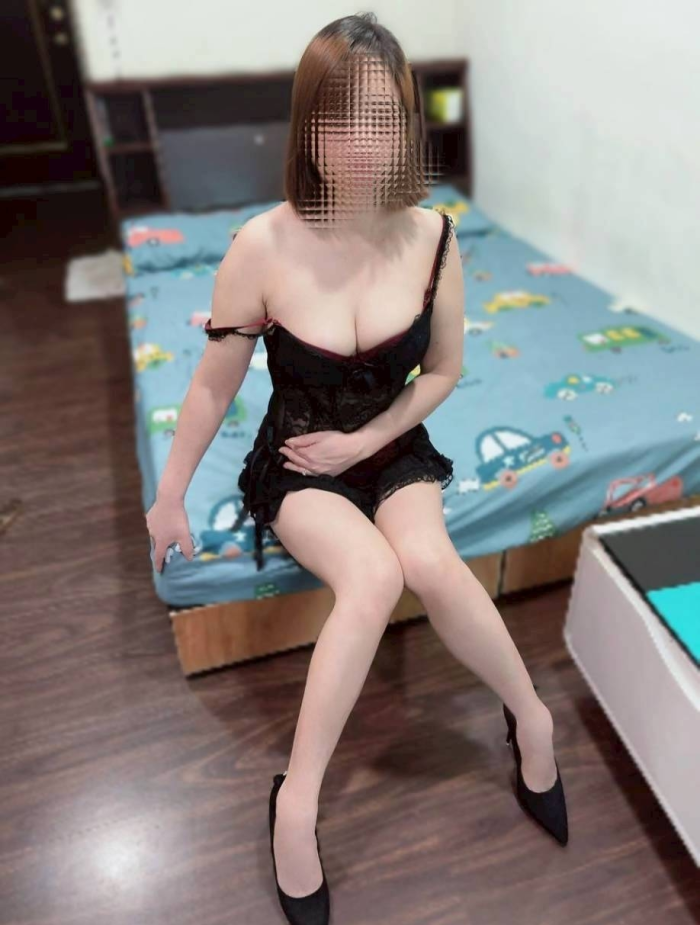 NUEVAS ESCORTS HERMOSAS DELGADAS SENSUALES