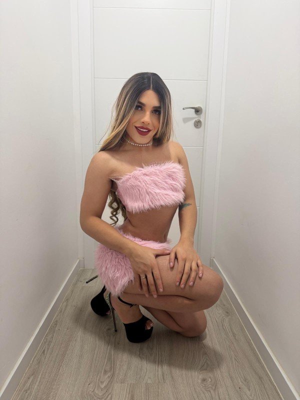COLOMBIANA NIÑATA EXÓTICA FIESTERA CACHONDA